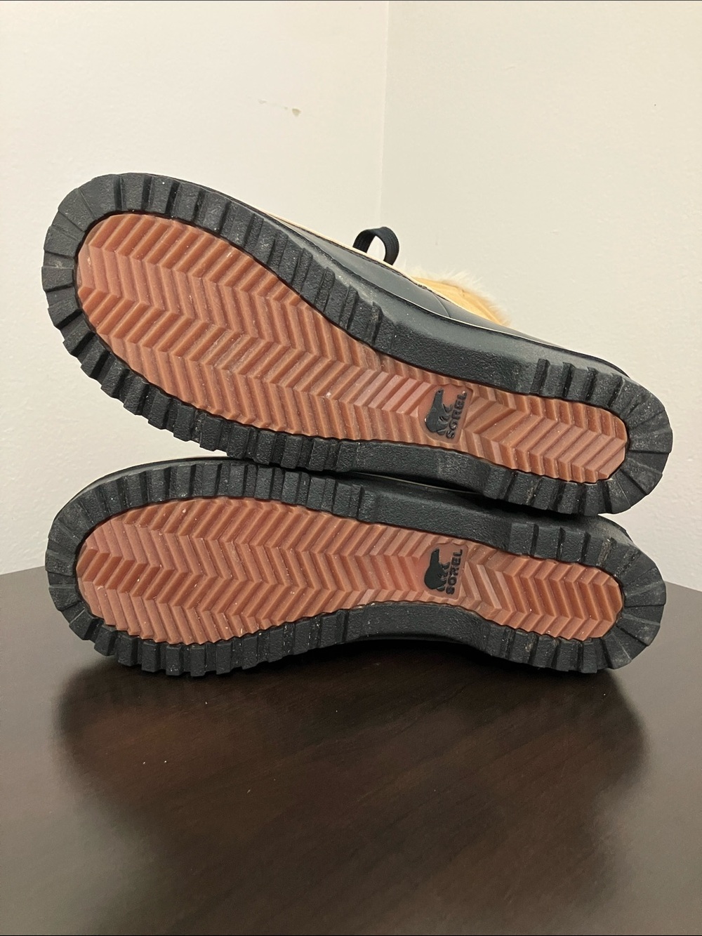 Sorel Tivoli II Tan Suede Waterproof Winter Boots - Picture 4 of 8
